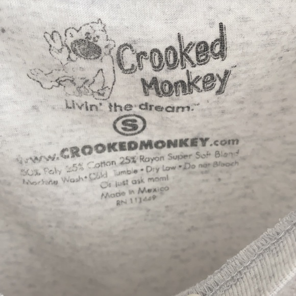 Crooked Monkey “Chicks are born free” T-shirt - Picture 2 of 3